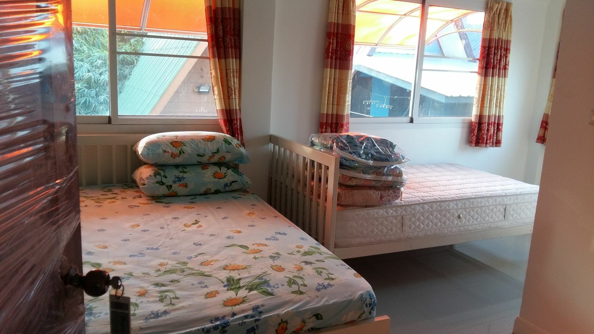 Khun Pra Chote Homestay & Guesthouse Аюттхая Экстерьер фото